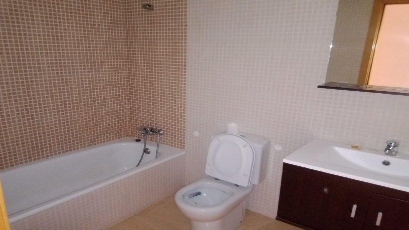 90m² Flat on square De La Ua, Valls, Tarragona