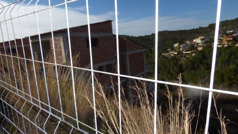 Travail arrêté dans rue Delta De L Ebre Parcel·la 8 10 11 I, Calafell, Tarragona