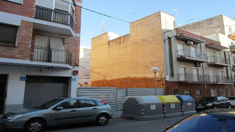 Suelo urbano de 152m² en calle Vint I Un, Tarragona