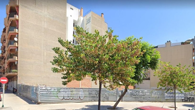 Suelo urbano de 76m² en calle Del Mar, Reus, Tarragona