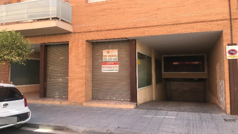 Local comercial de 117m² en calle San Jordi 24, Vila-seca, Tarragona