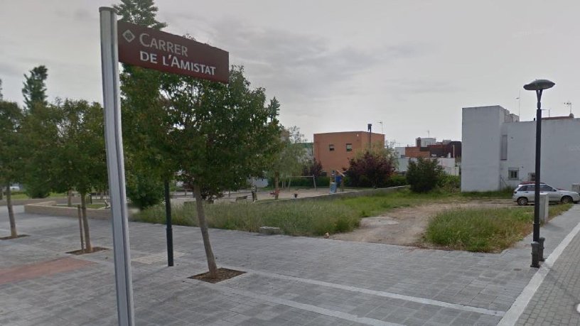 Suelo urbano de 352m² en calle Amistat, Reus, Tarragona
