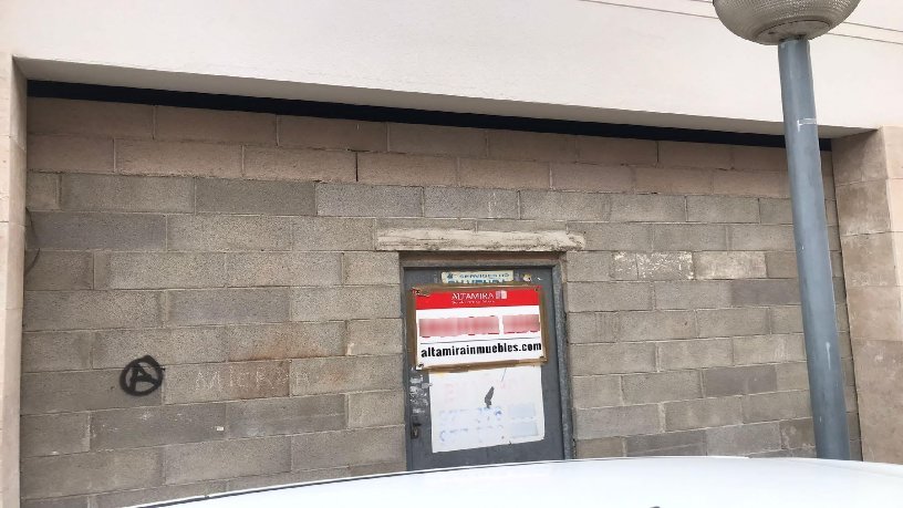 Local comercial de 257m² en avenida Ramon Dolzina, Vila-seca, Tarragona