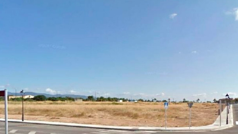 Terrain urbain de 995m² dans quartier Barrio, Reus, Tarragona