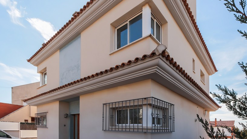 379m² Chalet on street Miquel Costa I Llobera, Vendrell (El), Tarragona