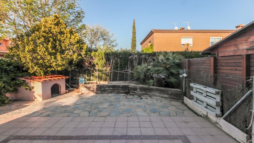 Chalet pareado de 230m² en calle Moscu, Tarragona