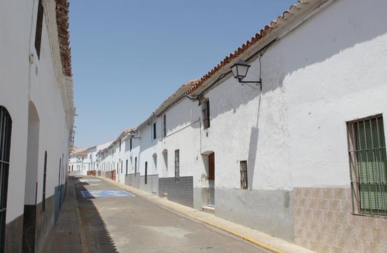 House in street Zurbaran, Granja De Torrehermosa