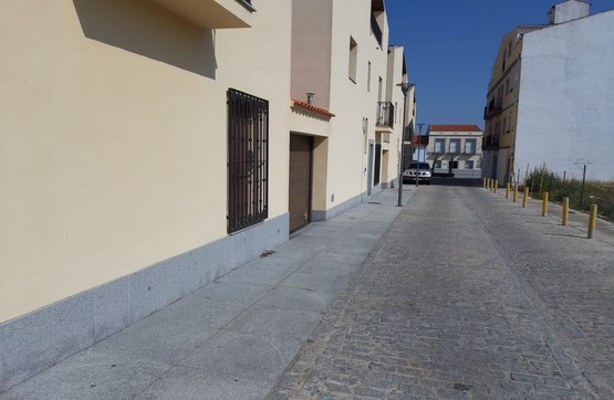 Townhouse on crossing Avenida De La Hispanidad - Parcela V9, Quintana De La Serena