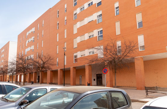 Locaux commerciaux de 301m² dans rue Lady Smith, Badajoz