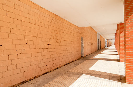 Commercial premises  on street Lady Smith, Badajoz