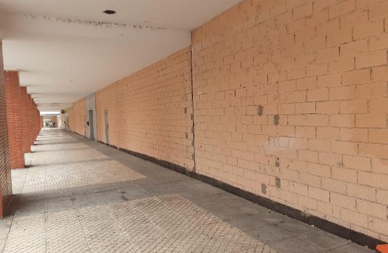 Commercial premises in street Lady Smith, Badajoz
