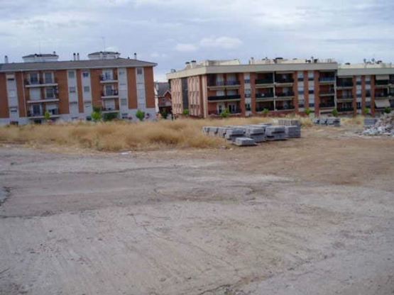 Autres de 3289m² dans marche Vicente Navarro Castillo S/n, Ue-no-07, Pc R1, Mérida, Badajoz