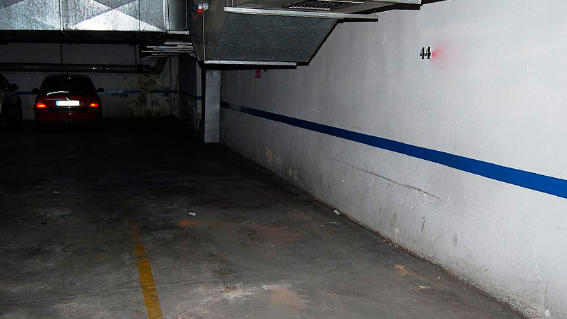 Parking space on street Valdivia, Villanueva De La Serena