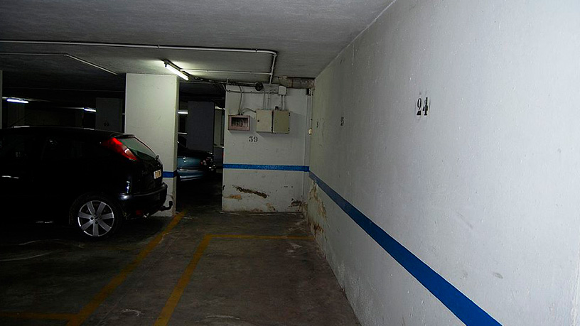 Parking space on street Valdivia, Villanueva De La Serena
