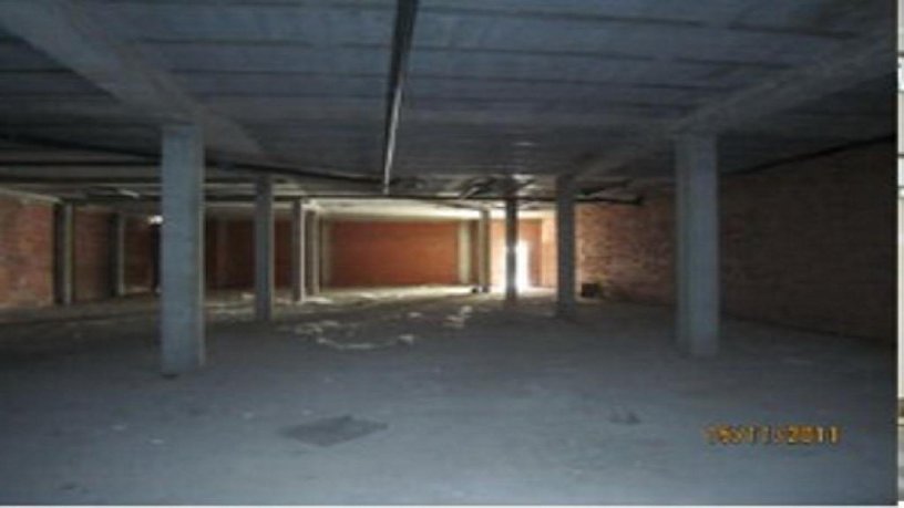 Local comercial de 411m² en calle Sorapan De Rieros, Llerena, Badajoz