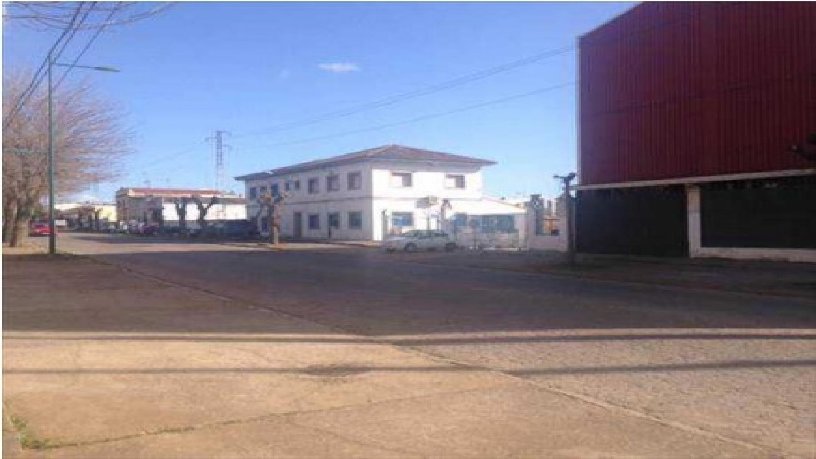 Nave industrial de 1777m² en avenida Estacio, Zafra, Badajoz