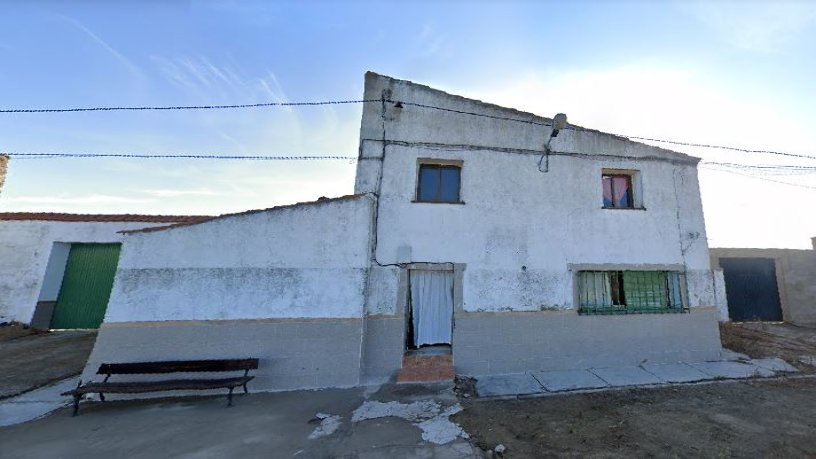 244m² House on street Ronda De Poniente, Miajadas, Cáceres