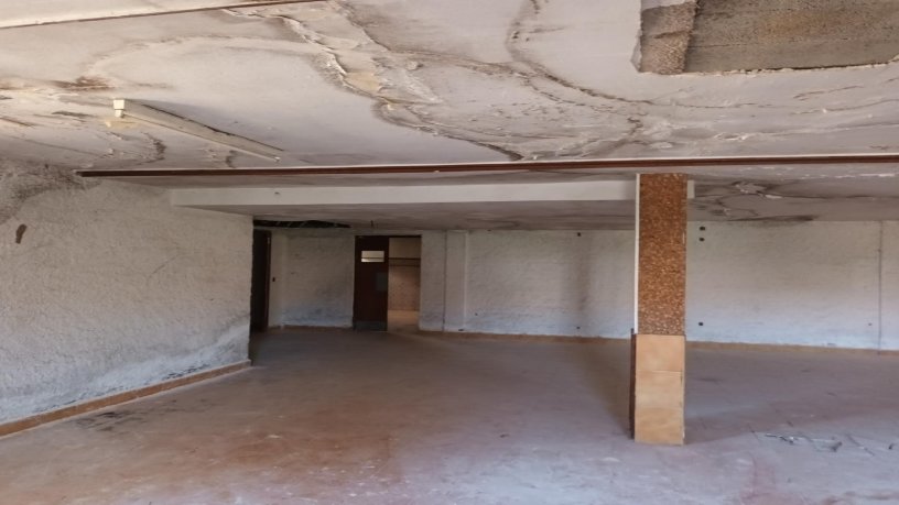 Bâtiment de 800m² dans rue Luis Buñuel, Aliseda, Cáceres