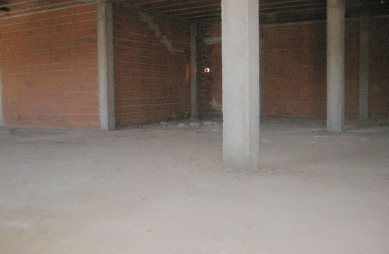 Local comercial de 397m² en calle Manuel Mas, Talayuela, Cáceres