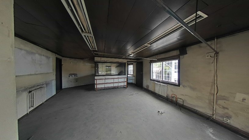 Nave industrial de 223m² en calle Gandario S/n, Bergondo, A Coruña