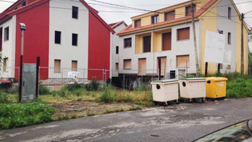 Obra parada en calle Rua Deo Carolo S/n, Ribeira, A Coruña