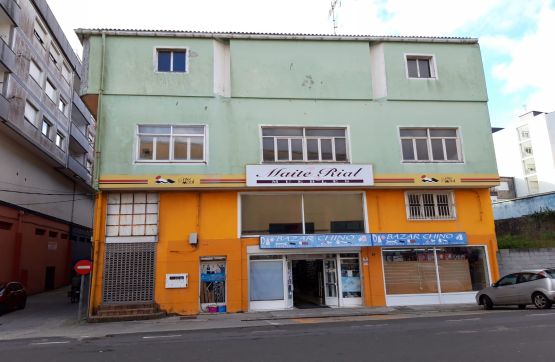 Local comercial  en avenida Fisterra, Cee