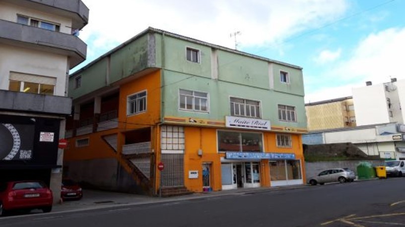 Local comercial de 850m² en avenida Fisterra, Cee, A Coruña