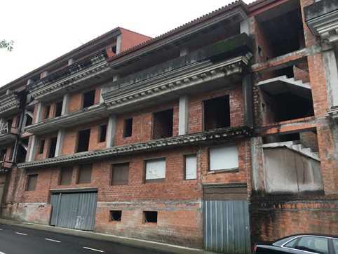 Work stopped in street Mandeo, Betanzos