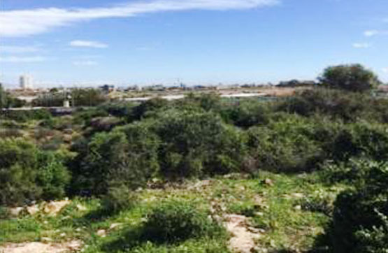 291m² Urban ground on street Barrosa, Miño, A Coruña