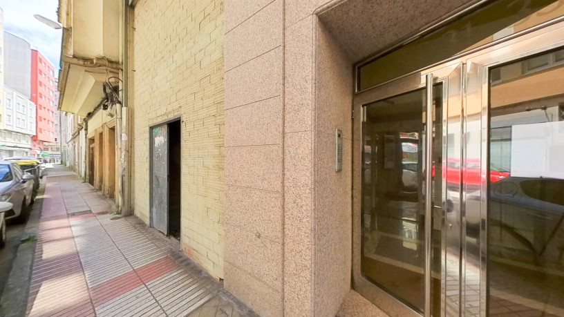 Local comercial de 150m² en avenida Peruleiro, Coruña (A), A Coruña