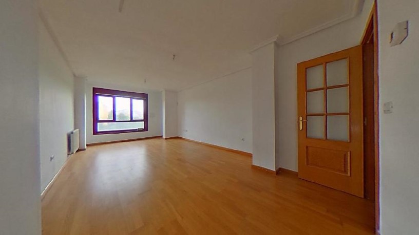 Piso de 180m² en calle Cangas, Narón, A Coruña