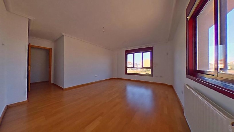 Piso de 175m² en calle Cangas, Narón, A Coruña