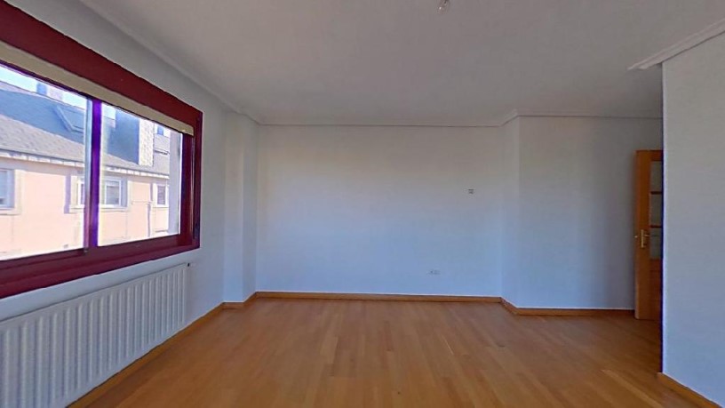 Piso de 175m² en calle Cangas, Narón, A Coruña