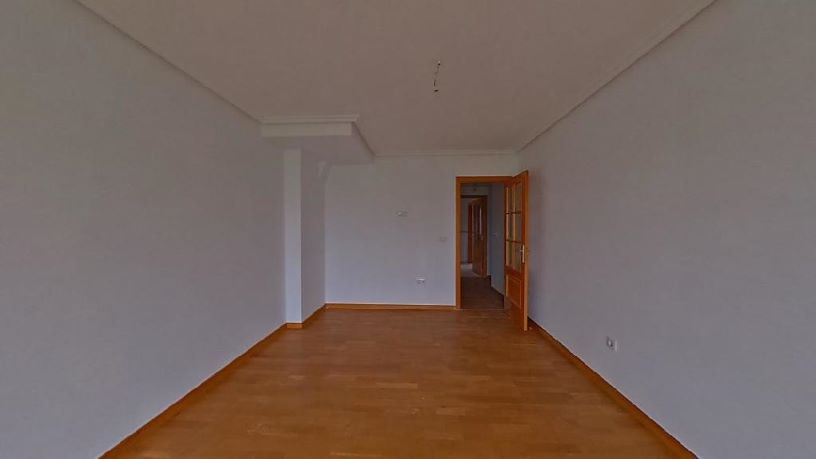 Appartement de 136m² dans rue Cangas, Narón, A Coruña