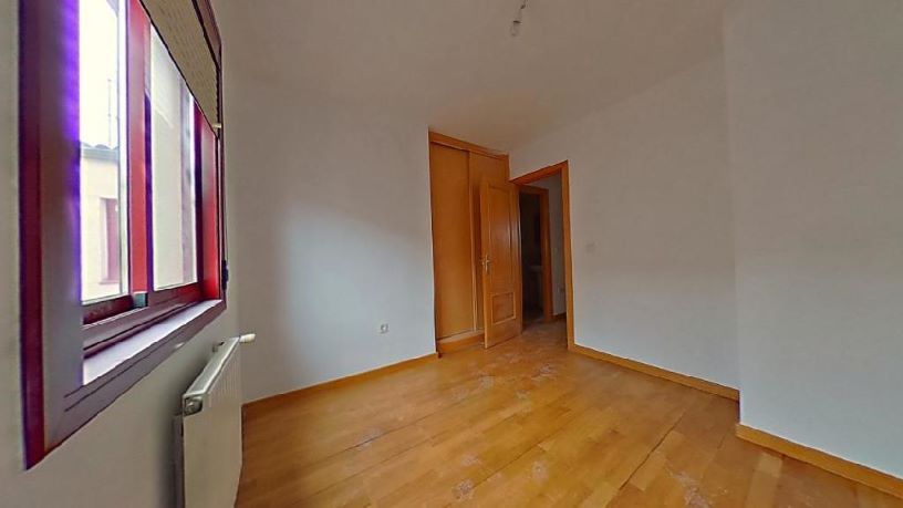 136m² Flat on street Cangas, Narón, A Coruña