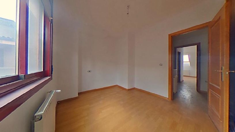 Piso de 136m² en calle Cangas, Narón, A Coruña