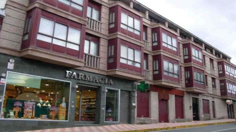 Local comercial de 226m² en avenida Galicia, Mugardos, A Coruña