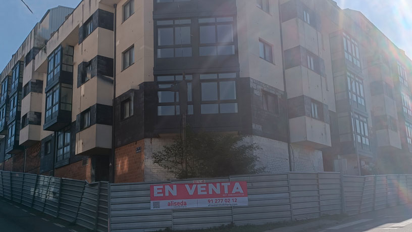 Travail arrêté dans rue Manuel Jesus Méndez Bua,, Carral, A Coruña