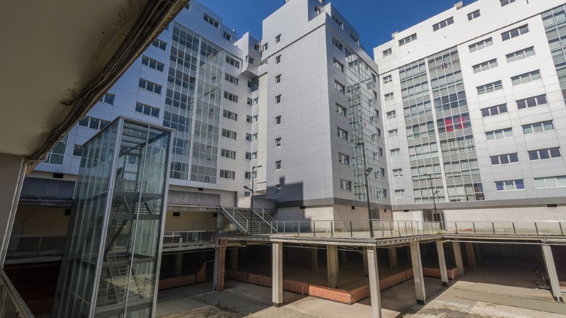 Oficina de 1504m² en calle Guarda, Narón, A Coruña