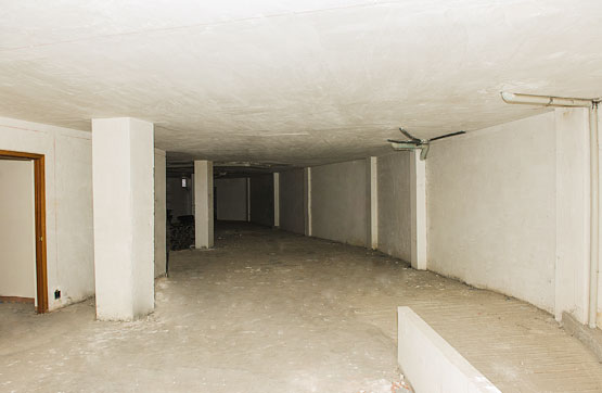 Plaza de garaje de 147m² en calle Pomar, Lugo