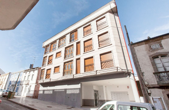 Local comercial de 270m² en calle Pascual Veiga, Burela, Lugo