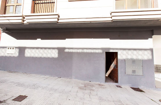 Commercial premises in street Pascual Veiga, Burela, Lugo