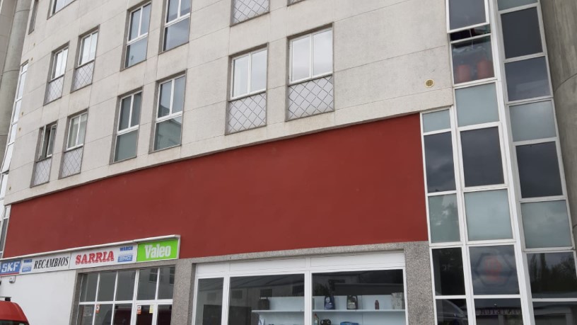 Locaux commerciaux de 144m² dans rue Fiz Vergara Vilariño, S/n, Pt 101-102, Sarria, Lugo