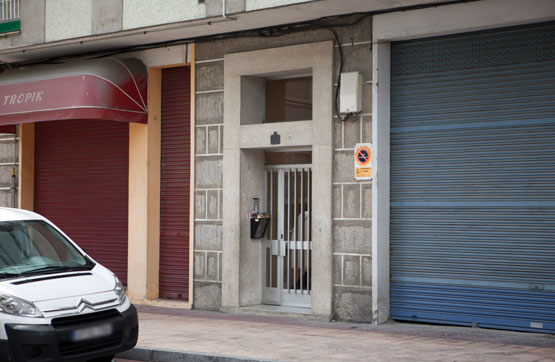 Piso de 97m² en calle Manuel Rúben García Alvarez-, Ourense, Orense