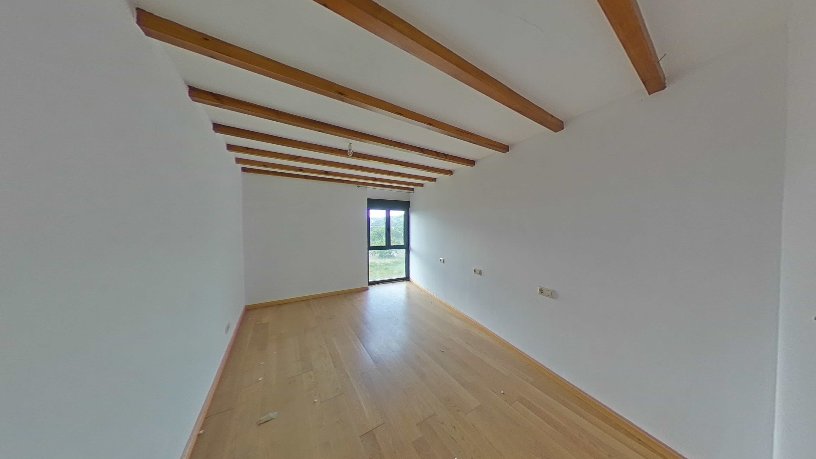 Maison de 491m² dans rue Pareisas, Pobra De Trives (A), Orense