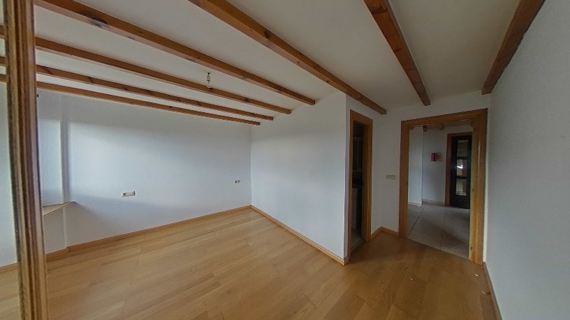 Maison de 491m² dans rue Pareisas, Pobra De Trives (A), Orense