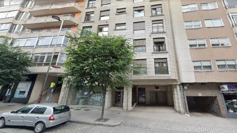 Local comercial de 84m² en avenida De Castrelos, Vigo, Pontevedra