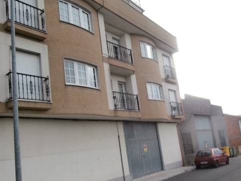 Plaza de garaje de 25m² en calle Centro Medico, Vila De Cruces, Pontevedra