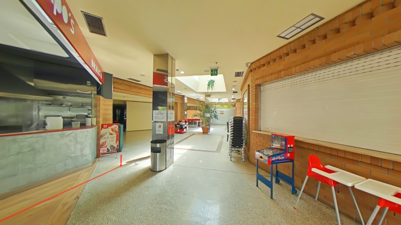 Local comercial de 638m² en calle Manuel Lemos-san Pedro Lc.,63,9 Y 12, Nigrán, Pontevedra