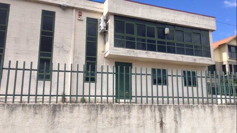 Entrepôt industriel de 1498m² dans rue Eidos, Redondela, Pontevedra